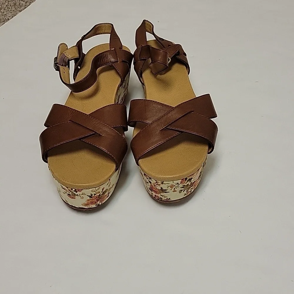 Bass Ophelia cognac leather platform sandals sz 10